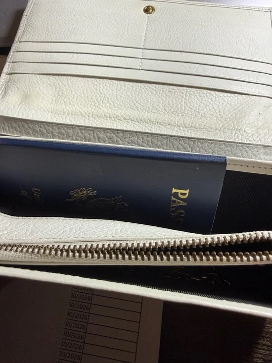 Burberry Yellow and White Quilted Leather Continental Wallet Passport Clutch - Picture 15 of 15